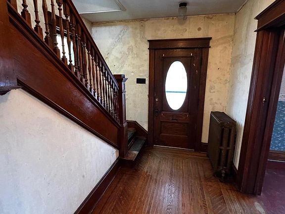 5th image of 2227 W 4th St