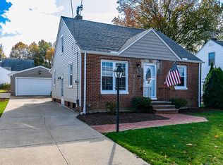 36 Arlington Cir, Wickliffe, OH 44092