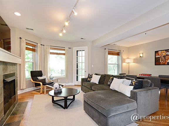 Living Room / Dining Room