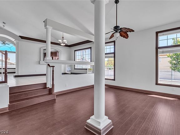 4th image of 2722 Aspen Wood Ave