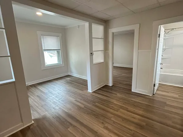 829 Main St #D, Sanford, ME 04073