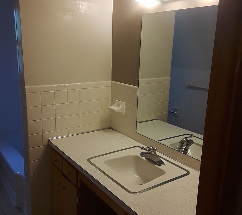 E 222nd St Townhouses 14401450 E 222nd St Euclid, OH Zillow