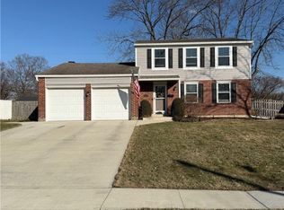 7112 Kinsey Rd, Englewood, OH 45322