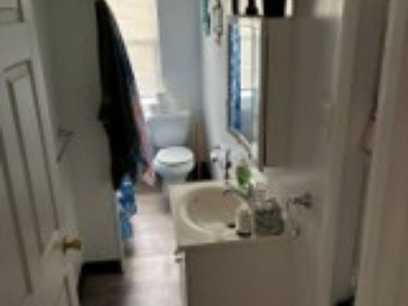 5th image of 226 Laredo St