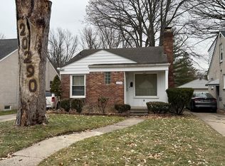 20290 Woodmont St, Harper Woods, MI 48225