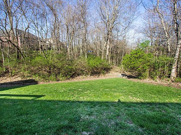 5th image of 4800 Tall Oak Dr