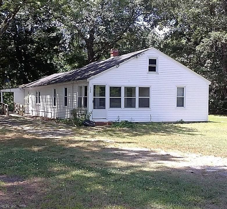 1st image of 208 Dumont Ave