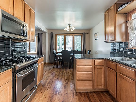 5th image of 4021 N Osceola Ave