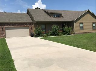 4246 W Weir Rd, Fayetteville, AR 72704