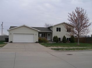 53 La Platte Rd, Kearney, NE 68845