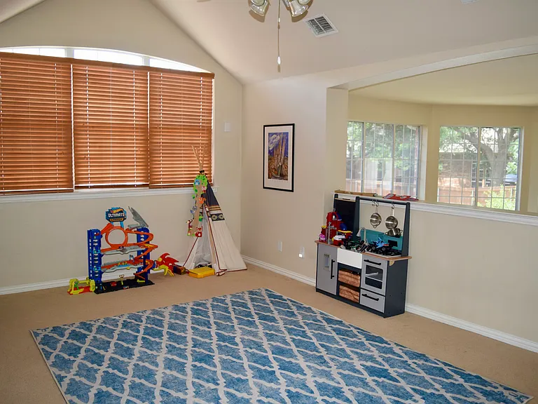 3621 Nandina Dr — Photo 18