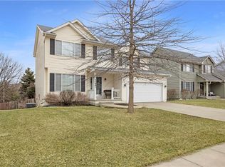1186 S 50th Pl, West Des Moines, IA 50265
