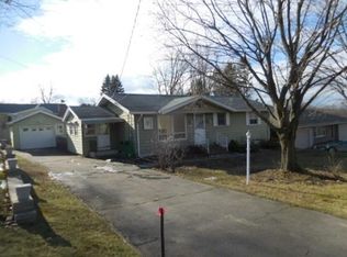 190 James St, Chicopee, MA 01020