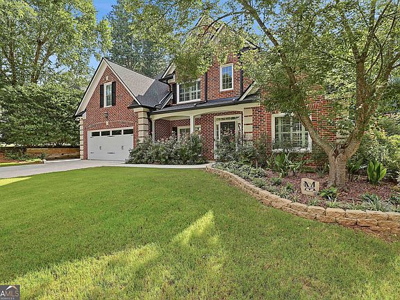 2nd image of 31 Briar Grv