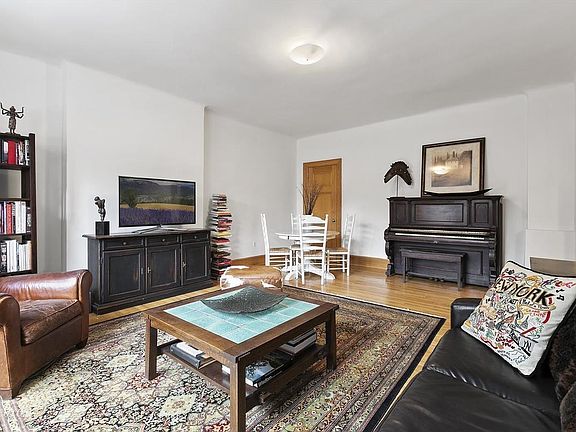 5th image of 301 W 108th St #2R