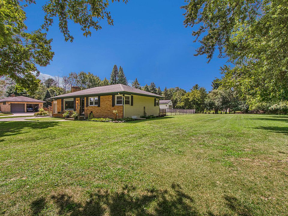 1st image of 3467 Goodwood Dr SE