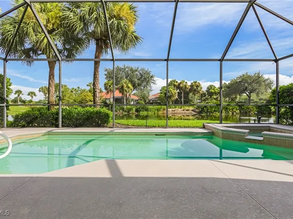 9544 Hemingway Ln, Fort Myers, FL 33913