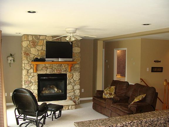 5th image of 198 Retreat Ln