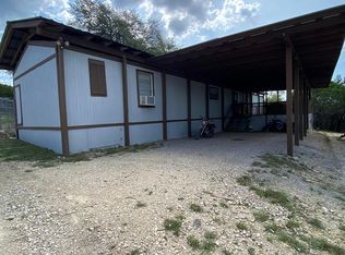135 Valley Oaks Ln, Kerrville, TX 78028