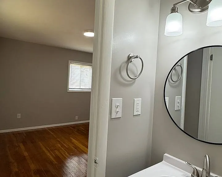 4310 Ridgecrest Dr — Photo 13