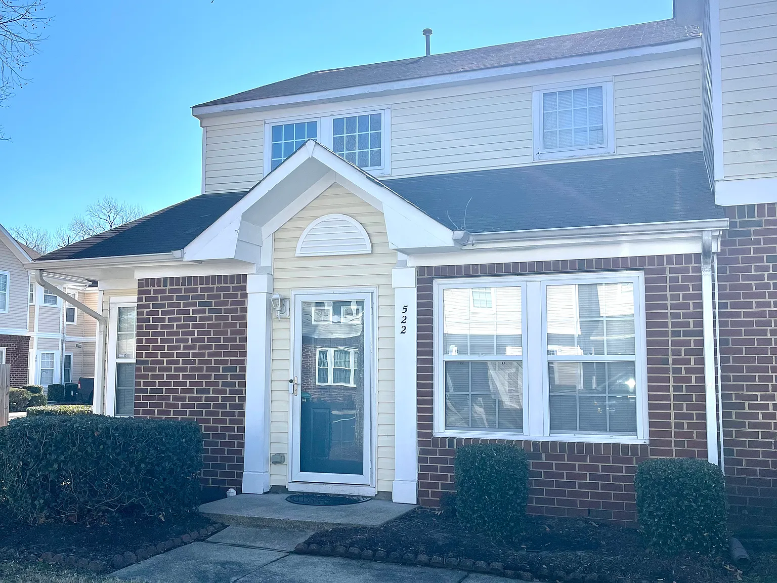 3 bed, 1470 sqft, $2,550 — Photo 2