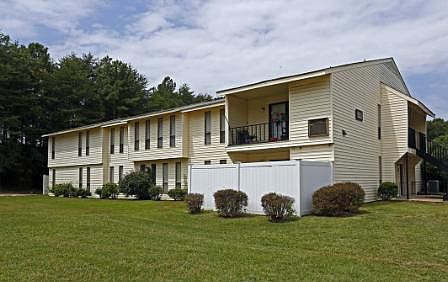 Hudson Apartments 212 Heather Ridge Drive Fayetteville, NC 28311