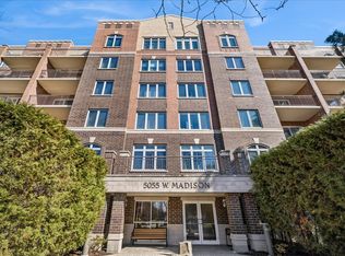 5055 Madison St Unit 601, Skokie, IL