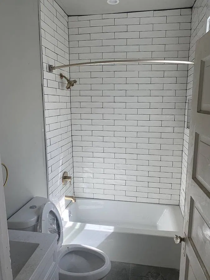 3 bed, $7,895 — Photo 3
