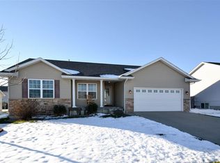 275 Cattail Ln, North Liberty, IA 52317