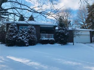 103 Yew Dr, Natrona Heights, PA 15065