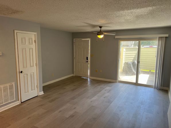 415 Cambridge Cir #E-2