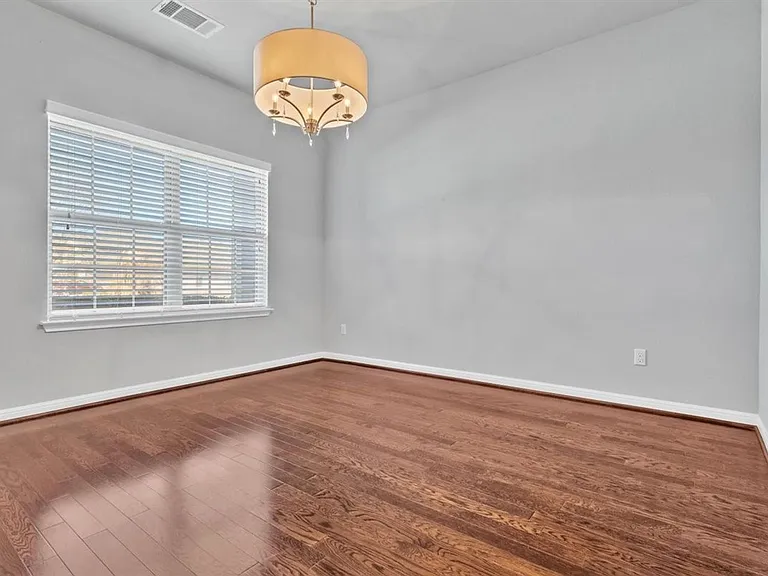 131 Desert Rose Dr — Photo 10
