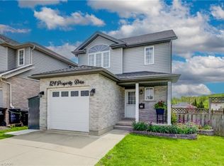124 Prosperity Dr, Kitchener, ON N2E 4E8