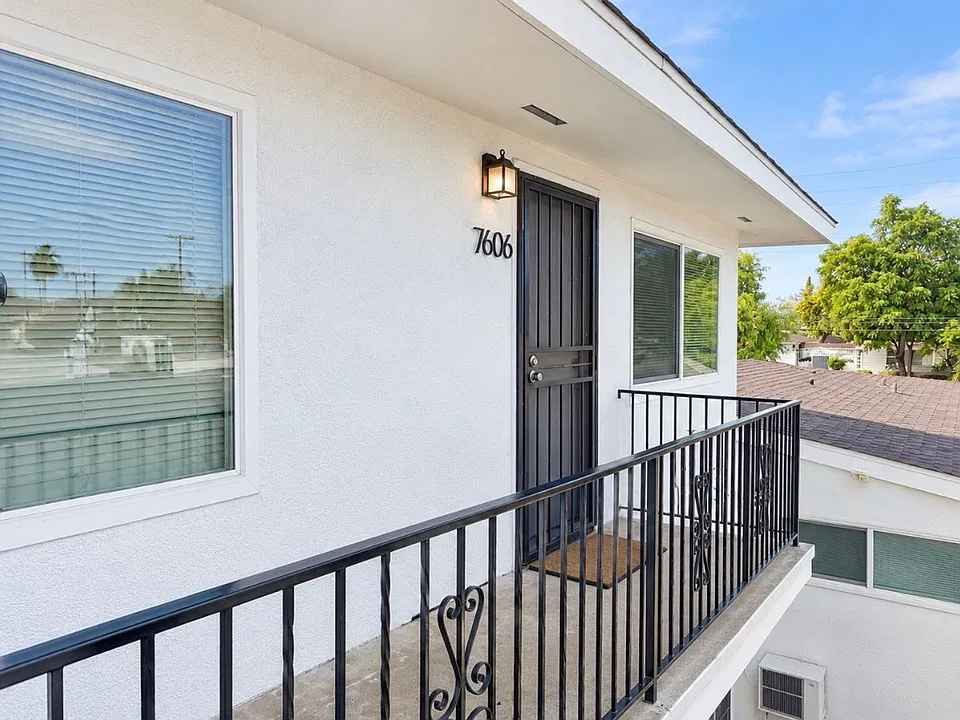7602-7608 Pacific Avenue