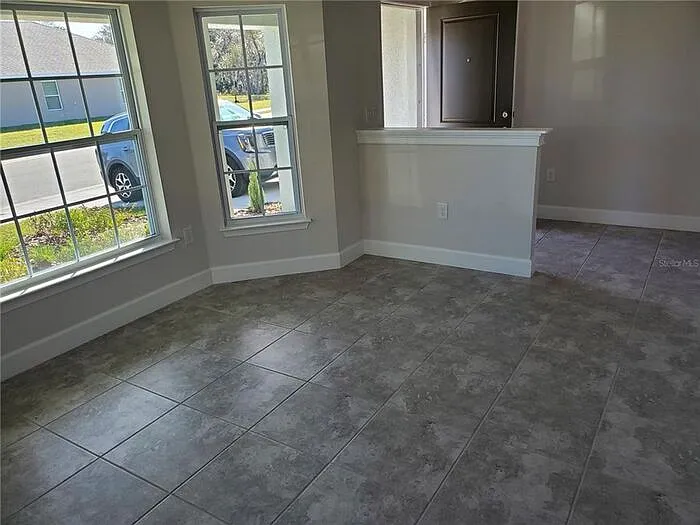 1138 Berry Ln — Photo 5