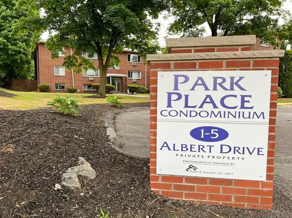 1 Albert Dr Unit 11, Woburn, MA 01801