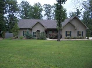 2 Hualapi Dr, Cherokee Village, AR 72529