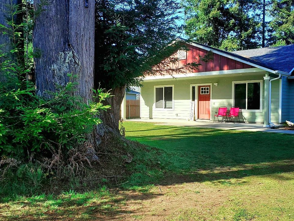1st image of 310 Skookum Ln