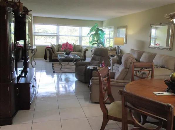 9541 Sunrise Lakes Boulevard #210, Sunrise, FL 33322