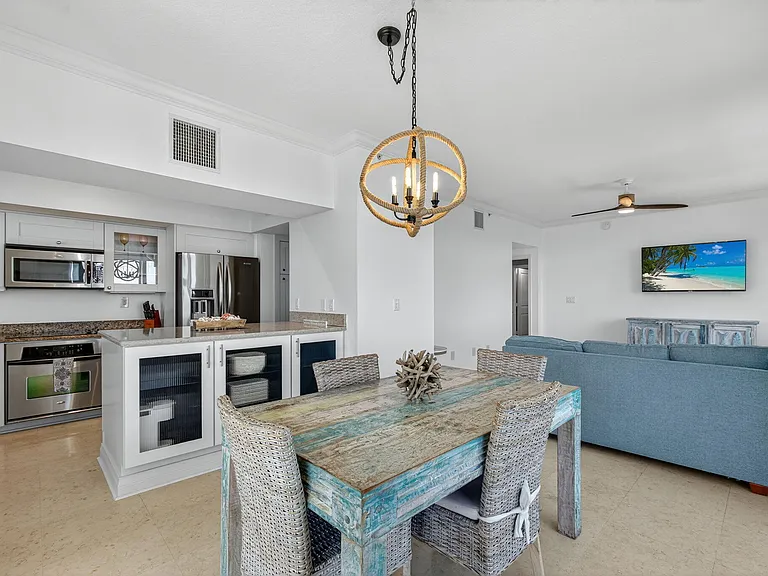 275 NW Flagler Ave #204 — Photo 11