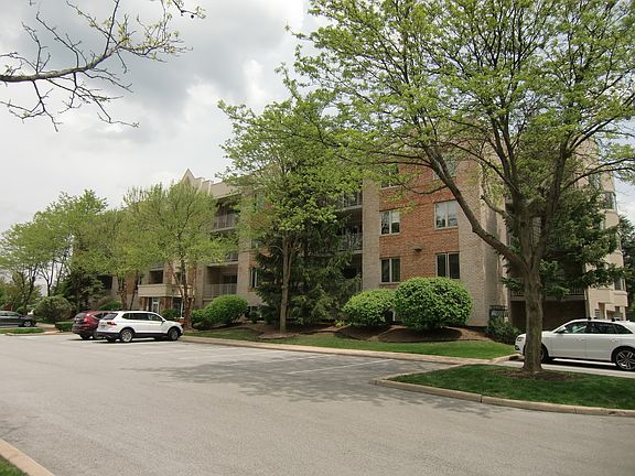 2nd image of 7831 W 157th St Unit 104