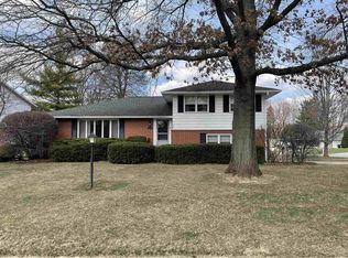 2700 W Brook Dr, Muncie, IN