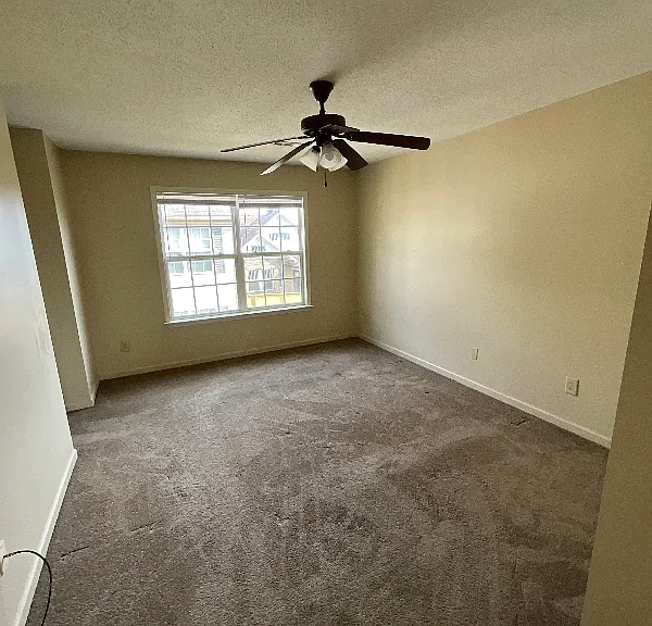 615 N High St #B — Photo 9