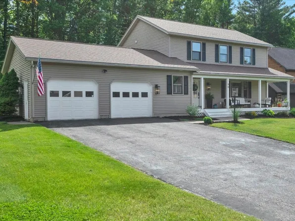 90 Field Green Drive, Colchester, VT 05468