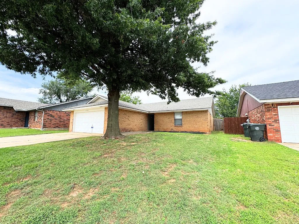 8741 Hillridge Dr. Oklahoma City K 73141 — Photo 2