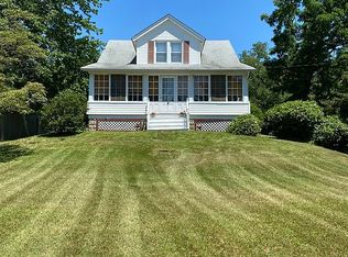 112 Oak Hill Rd, Red Bank, NJ 07701