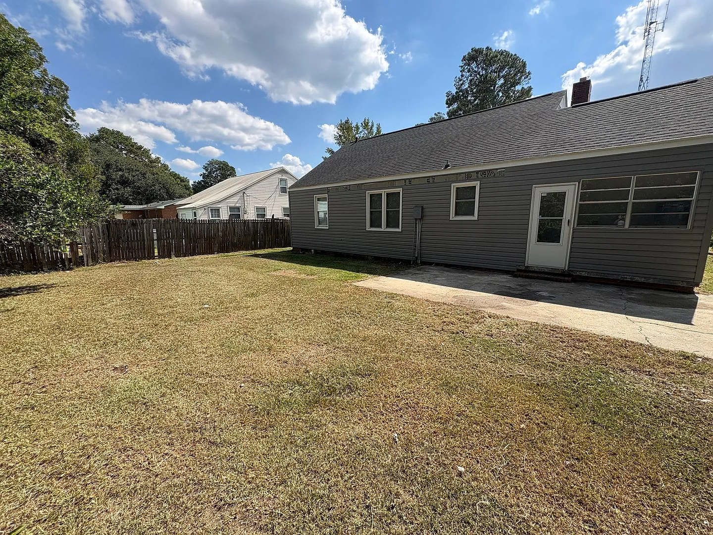 3 Bedroom 1 Bath House — Photo 2
