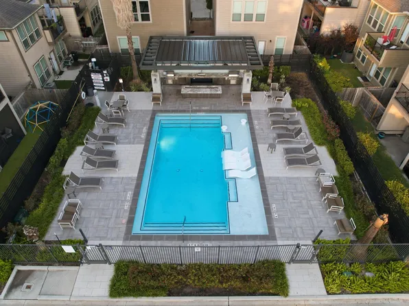 8663 Cedardale Park Dr, Houston, TX 77063