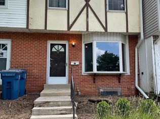 106 Hopkins Ct, Newark, DE 19713