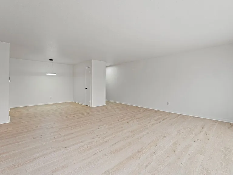 Fairfield Flats — Photo 58